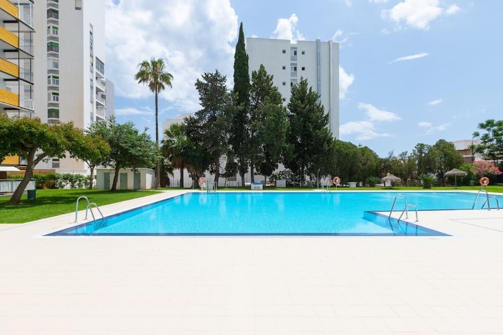 Apartamento Los Abedules Benalmadena Luaran gambar